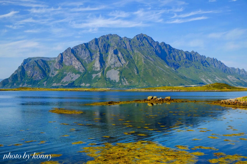 【ノルウェーの最も美しい村】レーヌ「Reine」ロフォーテン諸島の息をのむような絶景｜世界の美しい村案内人
