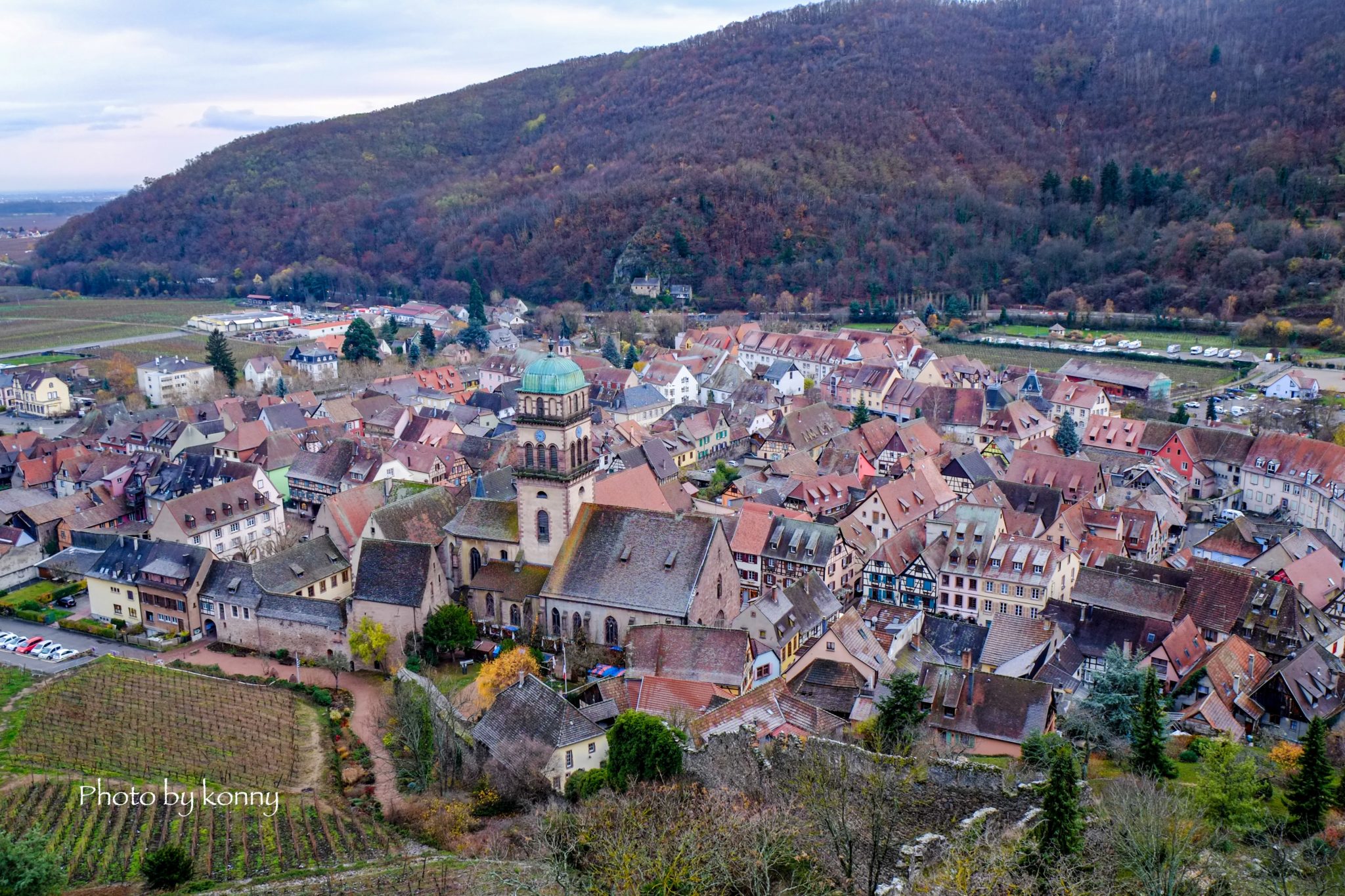 【2017年フランス人の好きな村1位】カイゼルスベルグ「Kaysersberg」ロマンチックな街並みに心ときめく村｜世 …
